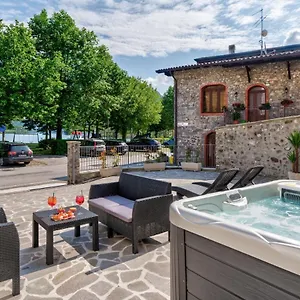 Casa Angelina Crone
